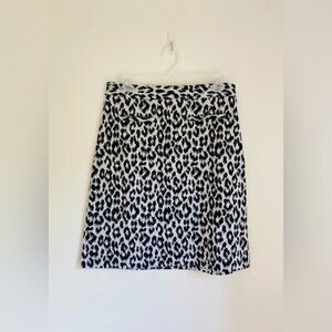 Talbots Black & Gray Animal Print Mini-Skirt Size 2 With Faux Pockets